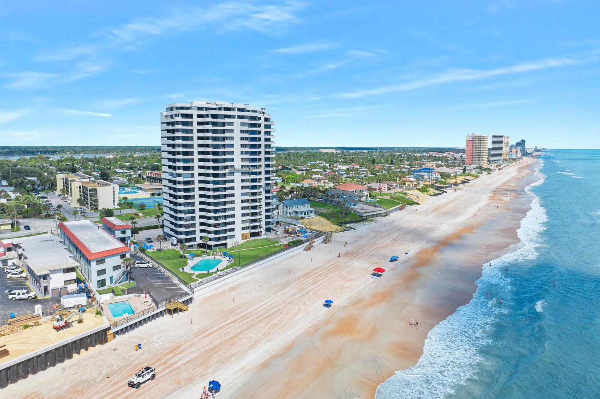Oceanfront Daytona Beach Condo With Beach Views! Bagian luar foto